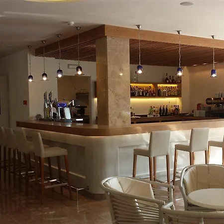 Puerto Azul Hotel 4*